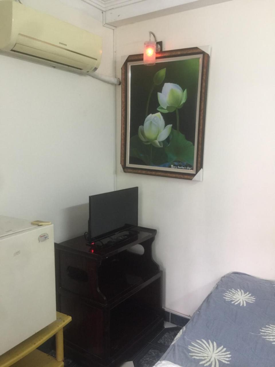 B.V.I Guest House Thành Pho Ho Chí Minh Esterno foto