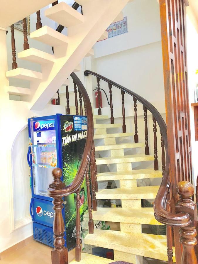 B.V.I Guest House Thành Pho Ho Chí Minh Esterno foto
