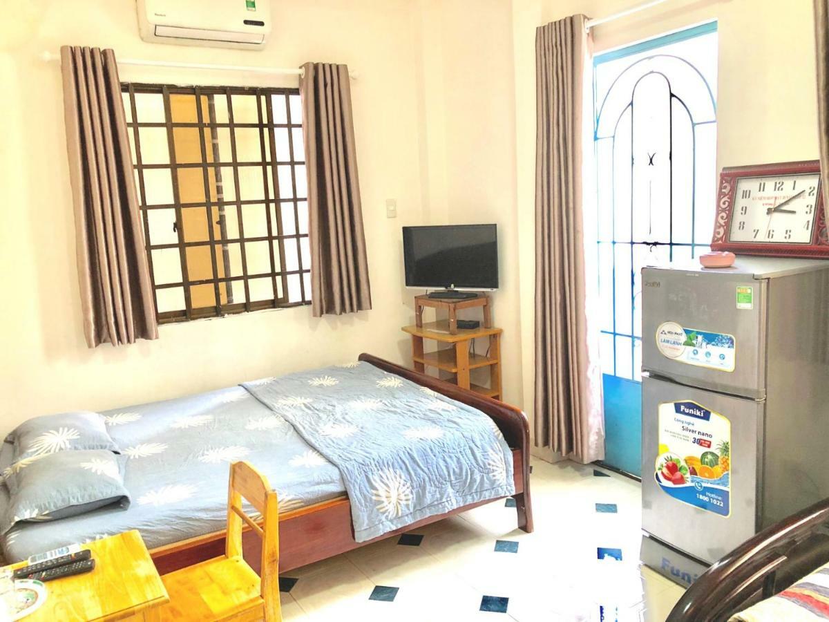 B.V.I Guest House Thành Pho Ho Chí Minh Esterno foto