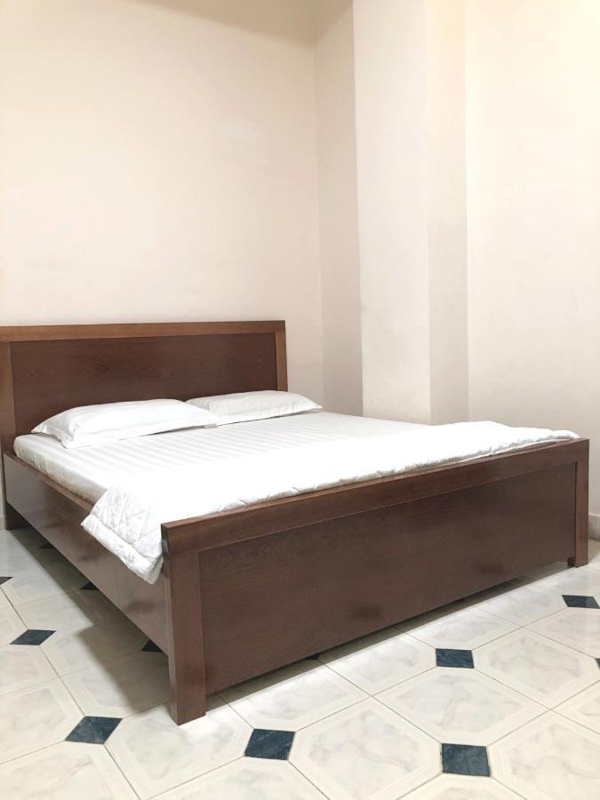 B.V.I Guest House Thành Pho Ho Chí Minh Esterno foto
