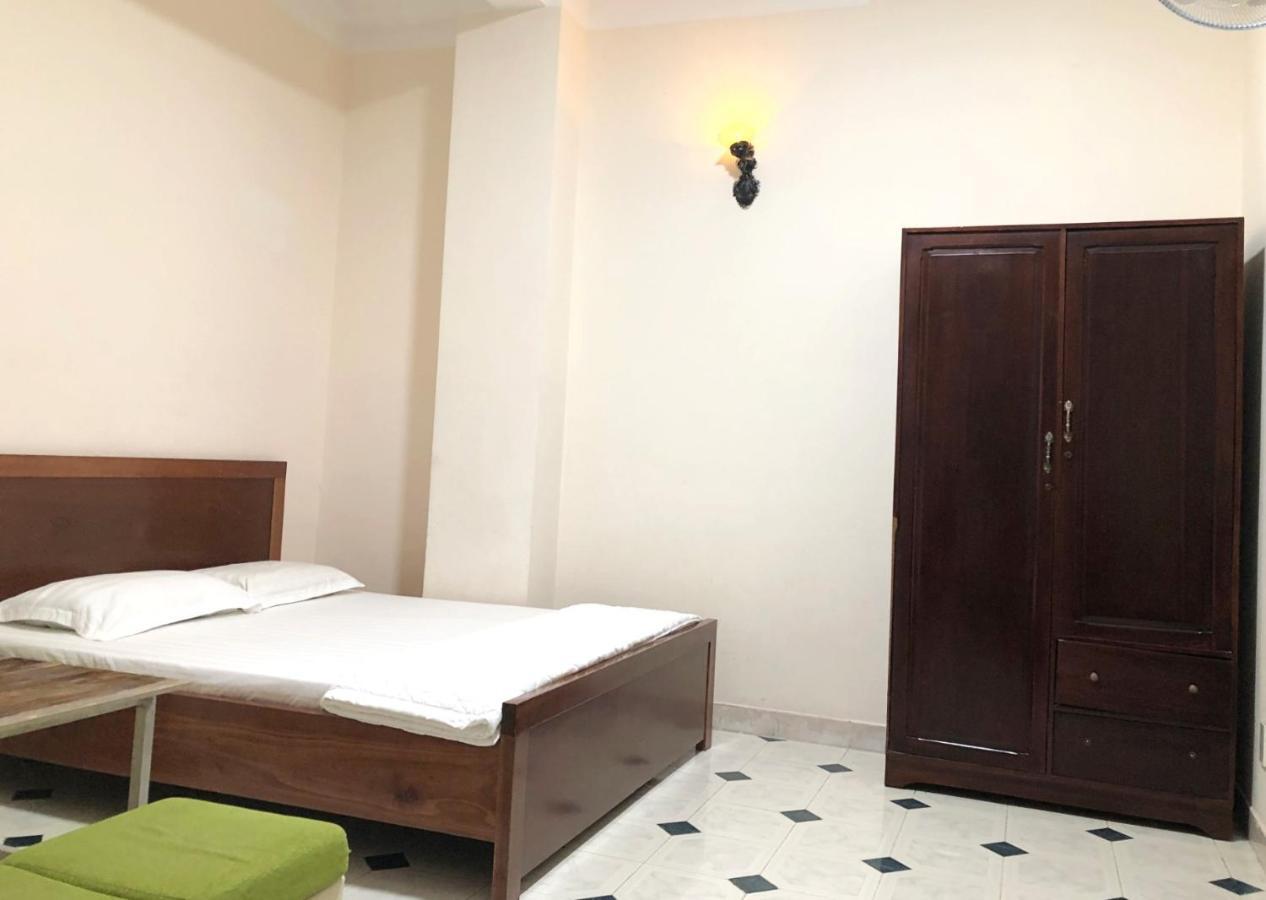 B.V.I Guest House Thành Pho Ho Chí Minh Esterno foto