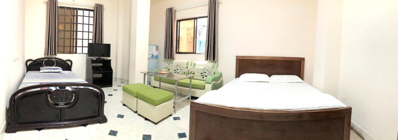 B.V.I Guest House Thành Pho Ho Chí Minh Esterno foto