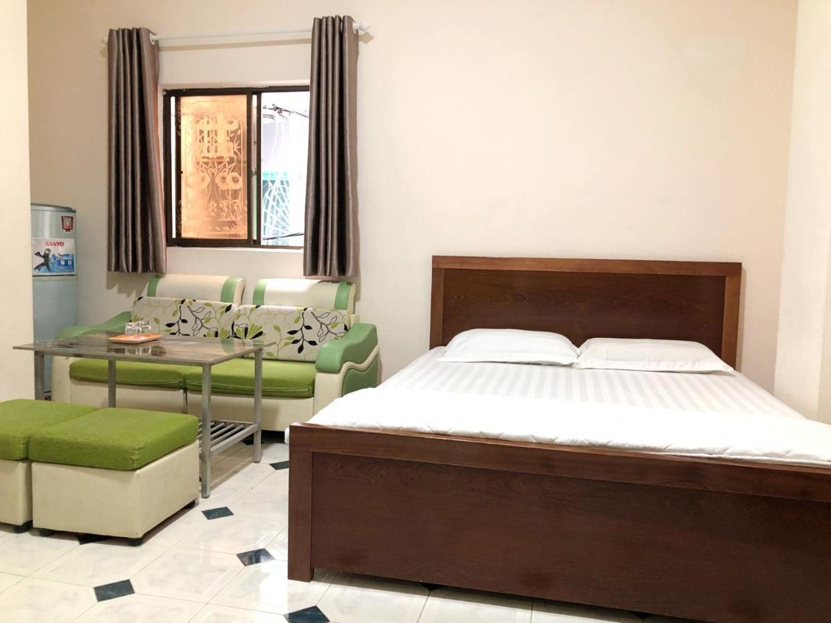 B.V.I Guest House Thành Pho Ho Chí Minh Esterno foto