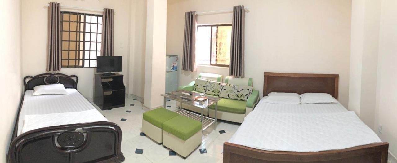 B.V.I Guest House Thành Pho Ho Chí Minh Esterno foto
