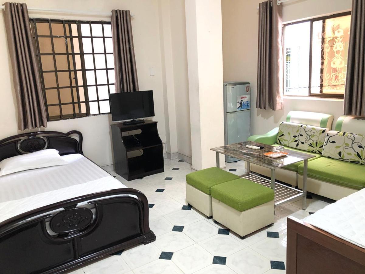 B.V.I Guest House Thành Pho Ho Chí Minh Esterno foto