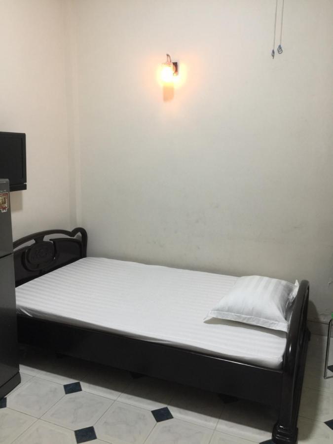 B.V.I Guest House Thành Pho Ho Chí Minh Esterno foto